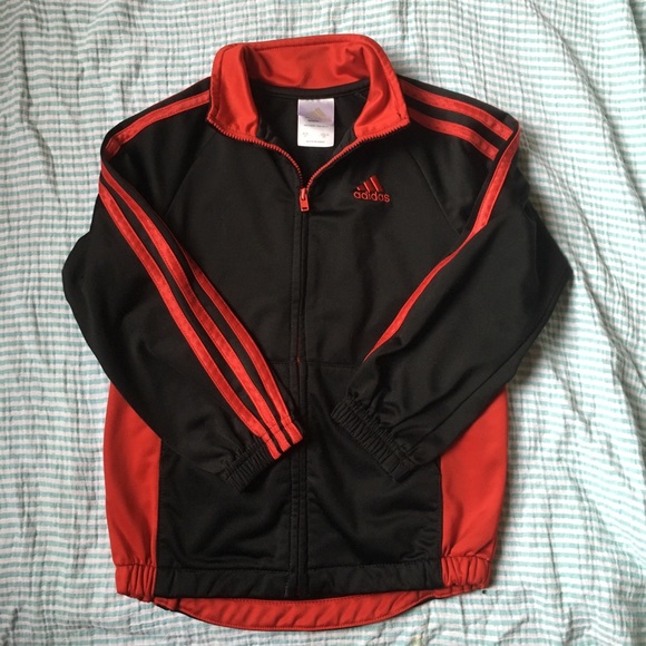 Adidas boys sweater size 3T SOLDDDD - Picture 1 of 1